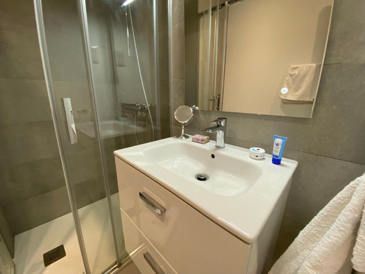 Modern Studio Apartment At The Hub Gibraltar Exterior photo