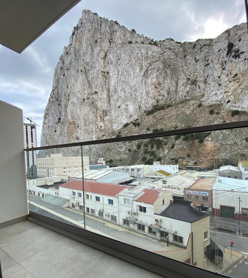 Modern Studio Apartment At The Hub Gibraltar Exterior photo
